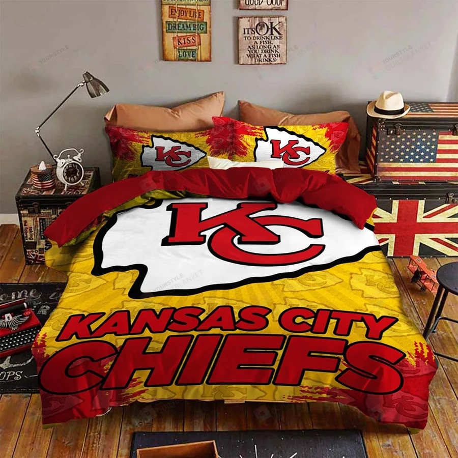 The Ultimate Fan Experience: Kansas City Chiefs Queen Size Bedding
