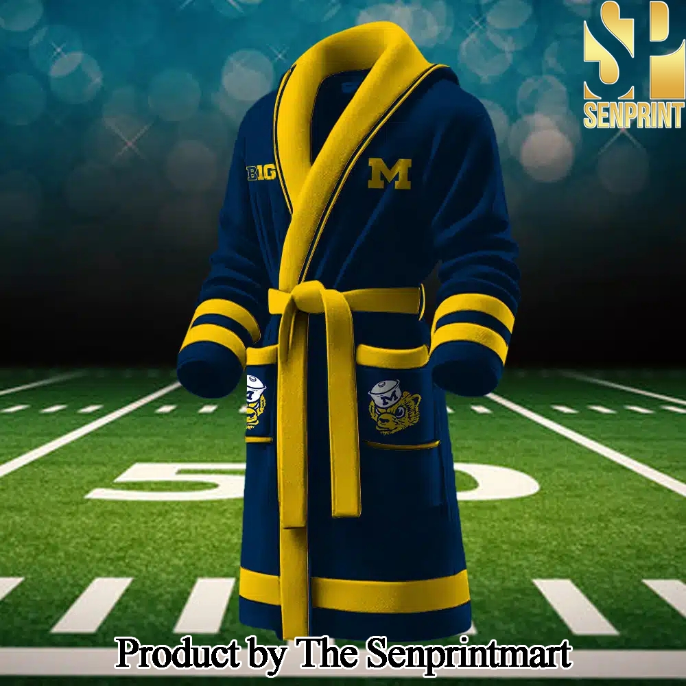 Michigan Wolverines Unisex Full Print Bathrobe SEN2273