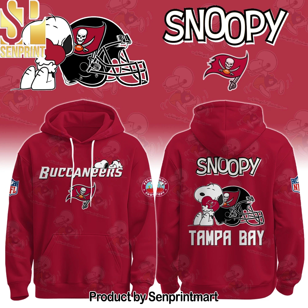 Tampa Bay Buccaneers x Snoopy Hoodie Unisex Shirt – Sports Fan Outfit 1336